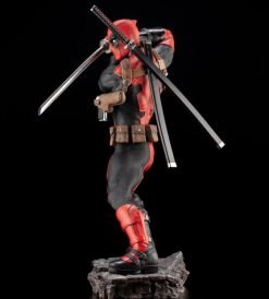 Marvel Deadpool (Maximum Effort) Fine Art Statue-9-Jtoys