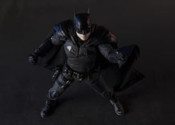 The Batman S.h.figuarts Batman-7-Jtoys