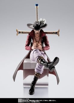 S.h.figuarts Dracule Mihawk Hawk Eye-3-Jtoys
